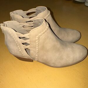 Women's Tan Ankle Boots